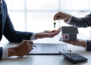 Benefits of Using a Title Company for Your Real Estate Transactions